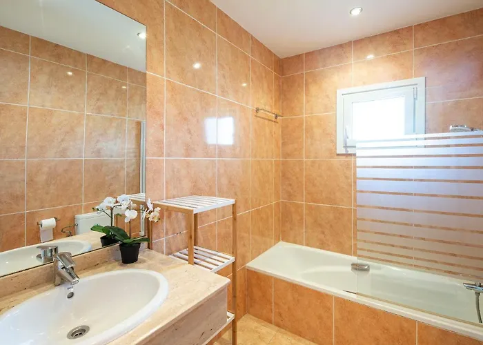 Puerto Banus Opq By Interhome